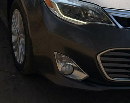 Серый Тойота Авалон, объемом двигателя 2.49 л и пробегом 290 тыс. км за 12800 $, фото 1 на Automoto.ua