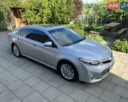 Серый Тойота Авалон, объемом двигателя 2.5 л и пробегом 186 тыс. км за 17200 $, фото 2 на Automoto.ua