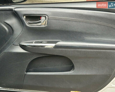 Сірий Тойота Авалон, об'ємом двигуна 2.5 л та пробігом 247 тис. км за 15990 $, фото 25 на Automoto.ua