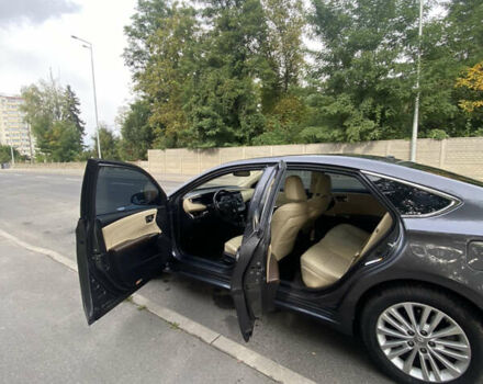 Серый Тойота Авалон, объемом двигателя 2.49 л и пробегом 362 тыс. км за 12200 $, фото 13 на Automoto.ua
