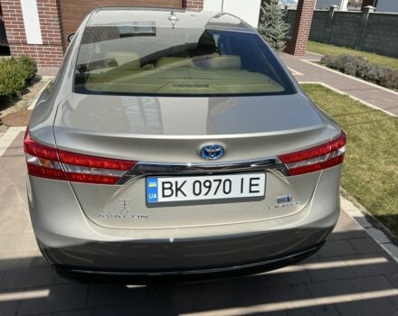 Серый Тойота Авалон, объемом двигателя 2.5 л и пробегом 206 тыс. км за 17000 $, фото 4 на Automoto.ua