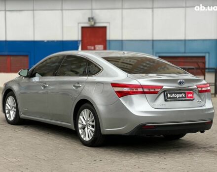 Сірий Тойота Авалон, об'ємом двигуна 2.5 л та пробігом 247 тис. км за 15990 $, фото 5 на Automoto.ua