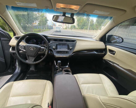 Серый Тойота Авалон, объемом двигателя 2.49 л и пробегом 362 тыс. км за 12200 $, фото 12 на Automoto.ua