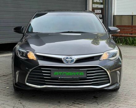Серый Тойота Авалон, объемом двигателя 2.5 л и пробегом 210 тыс. км за 14900 $, фото 2 на Automoto.ua