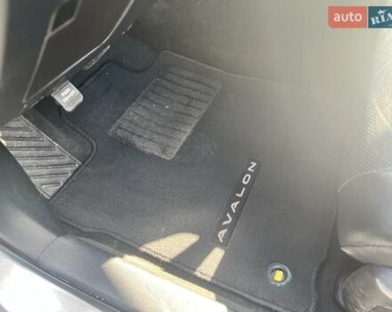 Сірий Тойота Авалон, об'ємом двигуна 2.5 л та пробігом 81 тис. км за 22599 $, фото 8 на Automoto.ua