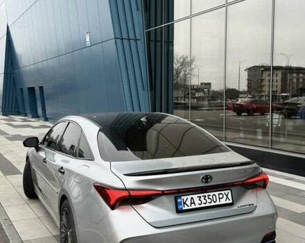 Серый Тойота Авалон, объемом двигателя 3.46 л и пробегом 59 тыс. км за 33900 $, фото 2 на Automoto.ua