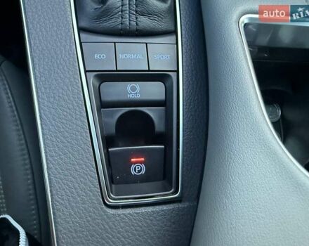Серый Тойота Авалон, объемом двигателя 3.46 л и пробегом 50 тыс. км за 31800 $, фото 12 на Automoto.ua