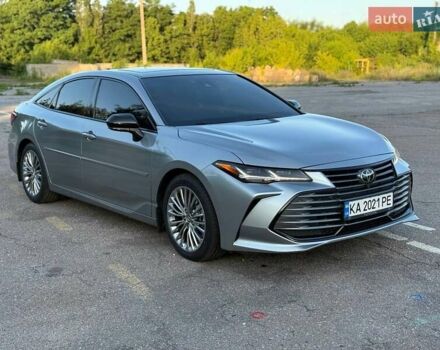 Серый Тойота Авалон, объемом двигателя 3.46 л и пробегом 50 тыс. км за 31800 $, фото 1 на Automoto.ua