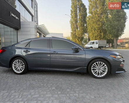 Тойота Авалон 2020 в Одессе на Automoto.ua Серый Тойота Авалон, объемом двигателя 2.49 л и пробегом 115 тыс. км за 31000 $, фото 3 на Automoto.ua