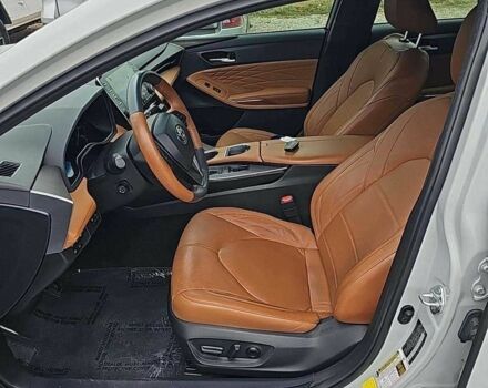 Серый Тойота Авалон, объемом двигателя 0 л и пробегом 20 тыс. км за 30500 $, фото 4 на Automoto.ua