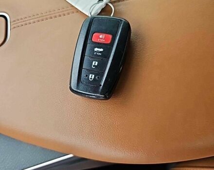 Серый Тойота Авалон, объемом двигателя 0 л и пробегом 20 тыс. км за 30500 $, фото 5 на Automoto.ua