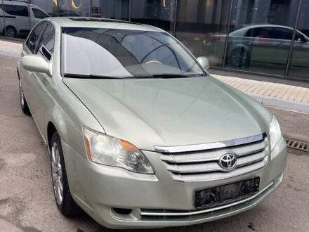 Серый Тойота Авалон, объемом двигателя 3.5 л и пробегом 300 тыс. км за 5500 $, фото 1 на Automoto.ua