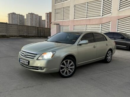 Серый Тойота Авалон, объемом двигателя 3.5 л и пробегом 300 тыс. км за 5400 $, фото 1 на Automoto.ua