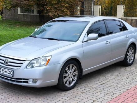 Тойота Авалон 2006 у Никополе на Automoto.ua Сірий Тойота Авалон, об'ємом двигуна 3.5 л та пробігом 310 тис. км за 7300 $, фото 1 на Automoto.ua