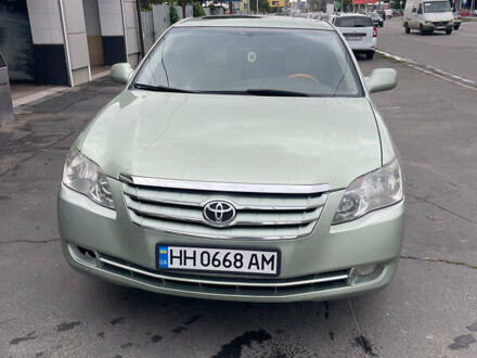 Тойота Авалон 2006 у Одесі на Automoto.ua Сірий Тойота Авалон, об'ємом двигуна 3.5 л та пробігом 305 тис. км за 5600 $, фото 1 на Automoto.ua