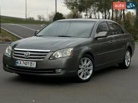 Серый Тойота Авалон, объемом двигателя 3.5 л и пробегом 315 тыс. км за 7600 $, фото 1 на Automoto.ua