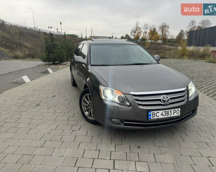Серый Тойота Авалон, объемом двигателя 3.5 л и пробегом 299 тыс. км за 7500 $, фото 1 на Automoto.ua