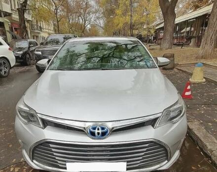 Серый Тойота Авалон, объемом двигателя 2.49 л и пробегом 164 тыс. км за 13500 $, фото 1 на Automoto.ua
