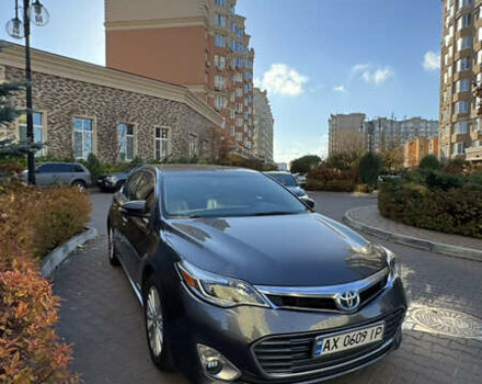 Серый Тойота Авалон, объемом двигателя 2.49 л и пробегом 279 тыс. км за 14500 $, фото 1 на Automoto.ua