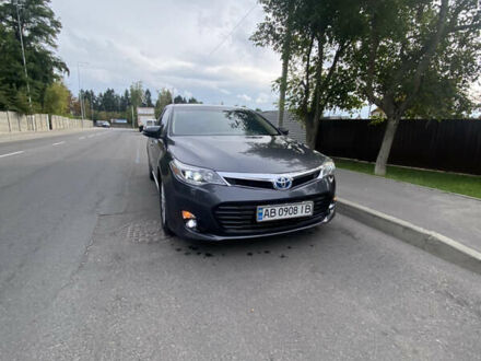 Серый Тойота Авалон, объемом двигателя 2.49 л и пробегом 362 тыс. км за 12200 $, фото 1 на Automoto.ua