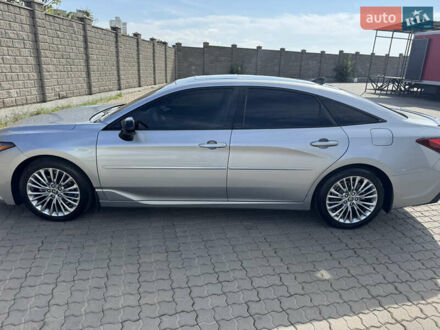 Серый Тойота Авалон, объемом двигателя 3.46 л и пробегом 55 тыс. км за 32000 $, фото 1 на Automoto.ua
