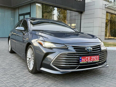 Тойота Авалон 2020 в Одессе на Automoto.ua Серый Тойота Авалон, объемом двигателя 2.49 л и пробегом 115 тыс. км за 31000 $, фото 1 на Automoto.ua