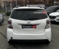 Белый Тойота Авенсис Версо, объемом двигателя 1.6 л и пробегом 106 тыс. км за 10990 $, фото 4 на Automoto.ua