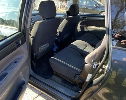 Черный Тойота Авенсис Версо, объемом двигателя 2 л и пробегом 237 тыс. км за 2700 $, фото 4 на Automoto.ua