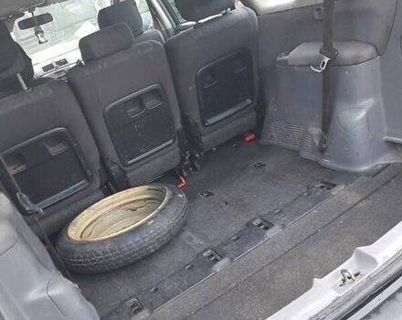 Черный Тойота Авенсис Версо, объемом двигателя 2 л и пробегом 420 тыс. км за 4500 $, фото 6 на Automoto.ua