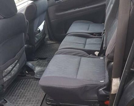 Черный Тойота Авенсис Версо, объемом двигателя 2 л и пробегом 420 тыс. км за 4500 $, фото 3 на Automoto.ua