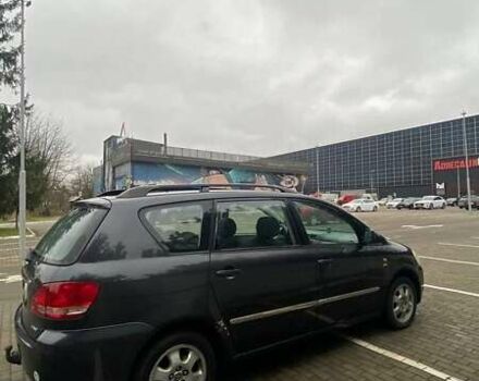 Чорний Тойота Авенсіс Версо, об'ємом двигуна 2 л та пробігом 367 тис. км за 5000 $, фото 7 на Automoto.ua