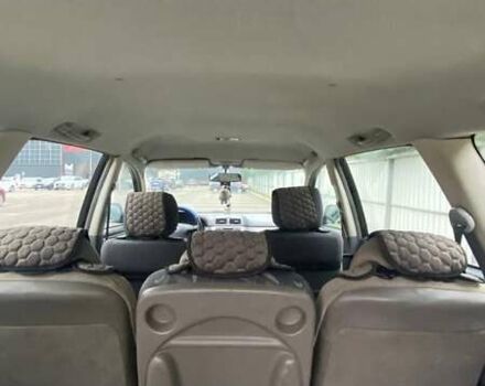 Чорний Тойота Авенсіс Версо, об'ємом двигуна 2 л та пробігом 367 тис. км за 5000 $, фото 13 на Automoto.ua