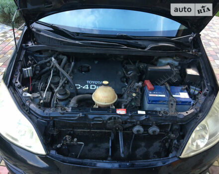 Черный Тойота Авенсис Версо, объемом двигателя 2 л и пробегом 260 тыс. км за 5800 $, фото 8 на Automoto.ua