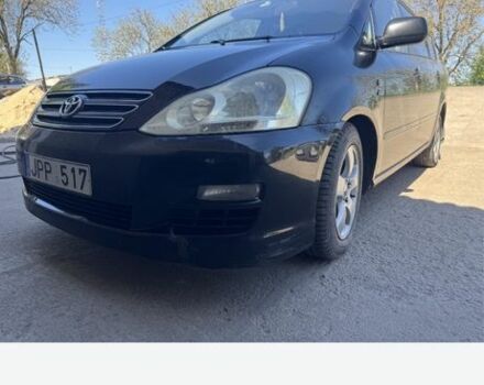 Чорний Тойота Авенсіс Версо, об'ємом двигуна 2 л та пробігом 336 тис. км за 799 $, фото 1 на Automoto.ua