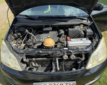 Черный Тойота Авенсис Версо, объемом двигателя 2 л и пробегом 230 тыс. км за 4100 $, фото 7 на Automoto.ua