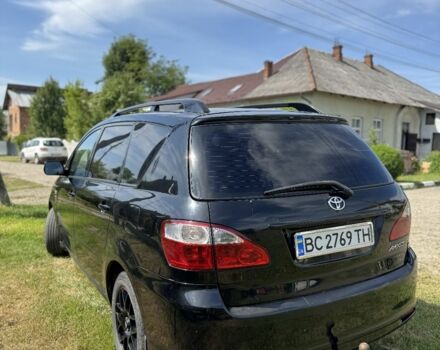 Черный Тойота Авенсис Версо, объемом двигателя 2 л и пробегом 230 тыс. км за 4100 $, фото 2 на Automoto.ua