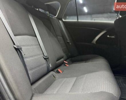 Черный Тойота Авенсис Версо, объемом двигателя 2 л и пробегом 303 тыс. км за 10000 $, фото 15 на Automoto.ua