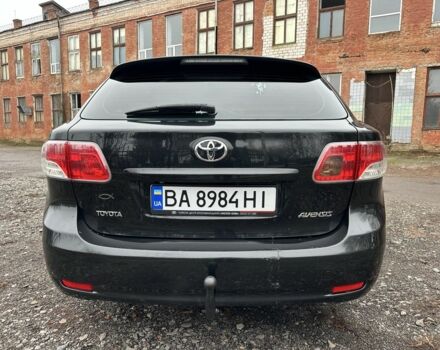 Черный Тойота Авенсис Версо, объемом двигателя 2 л и пробегом 290 тыс. км за 7850 $, фото 4 на Automoto.ua