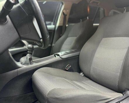 Черный Тойота Авенсис Версо, объемом двигателя 2 л и пробегом 303 тыс. км за 10000 $, фото 8 на Automoto.ua