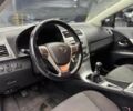 Черный Тойота Авенсис Версо, объемом двигателя 2 л и пробегом 303 тыс. км за 10000 $, фото 7 на Automoto.ua