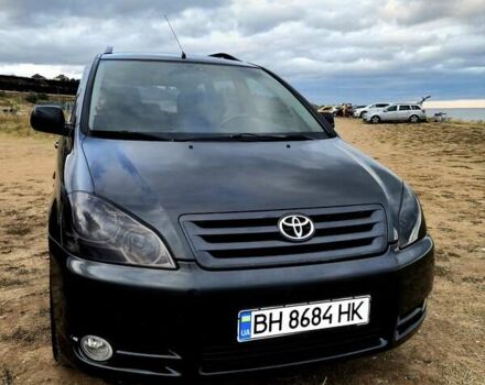 Черный Тойота Авенсис Версо, объемом двигателя 2 л и пробегом 342 тыс. км за 6500 $, фото 1 на Automoto.ua