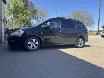 Тойота Авенсис Версо 2004 в Южноукраинске на Automoto.ua Черный Тойота Авенсис Версо, объемом двигателя 2 л и пробегом 340 тыс. км за 4000 $, фото 1 на Automoto.ua