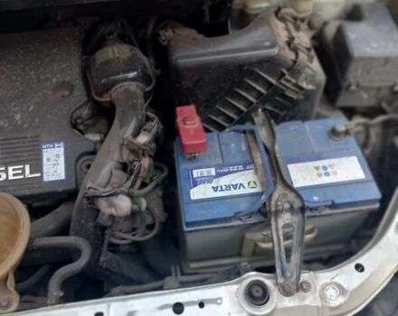 Тойота Авенсіс Версо, об'ємом двигуна 2 л та пробігом 493 тис. км за 5900 $, фото 2 на Automoto.ua