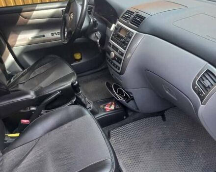 Тойота Авенсіс Версо, об'ємом двигуна 2 л та пробігом 493 тис. км за 5900 $, фото 11 на Automoto.ua