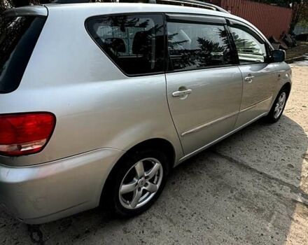 Тойота Авенсіс Версо, об'ємом двигуна 2 л та пробігом 190 тис. км за 6700 $, фото 1 на Automoto.ua