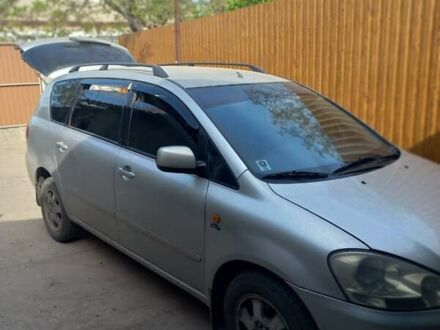 Тойота Авенсис Версо 2001 в Белгород-Днестровском на Automoto.ua Тойота Авенсис Версо, объемом двигателя 2 л и пробегом 493 тыс. км за 5900 $, фото 1 на Automoto.ua