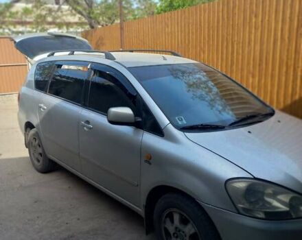 Тойота Авенсис Версо, объемом двигателя 2 л и пробегом 493 тыс. км за 5900 $, фото 1 на Automoto.ua