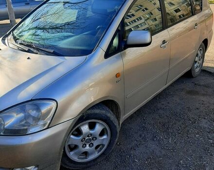 Тойота Авенсіс Версо, об'ємом двигуна 2 л та пробігом 0 тис. км за 5500 $, фото 1 на Automoto.ua