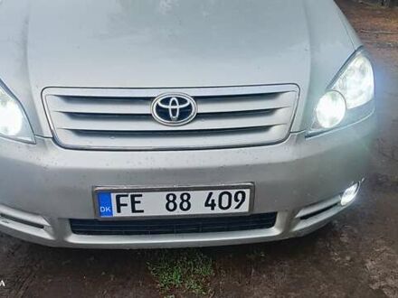 Тойота Авенсіс Версо, об'ємом двигуна 0 л та пробігом 420 тис. км за 3500 $, фото 1 на Automoto.ua