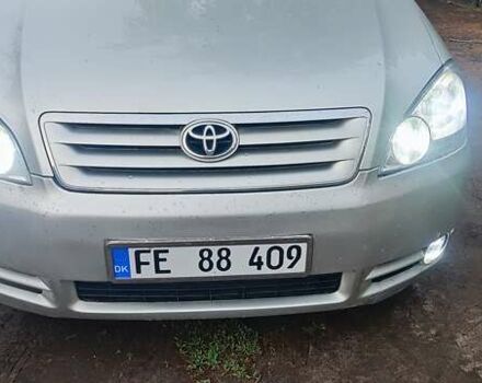 Тойота Авенсіс Версо, об'ємом двигуна 0 л та пробігом 420 тис. км за 3500 $, фото 1 на Automoto.ua